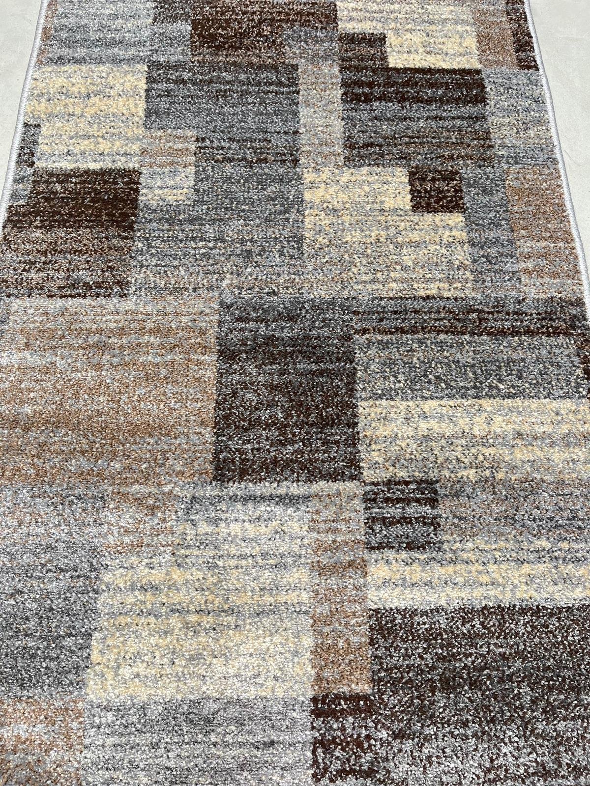 Covor abstract gri maro cu model geometric in stil contemporan