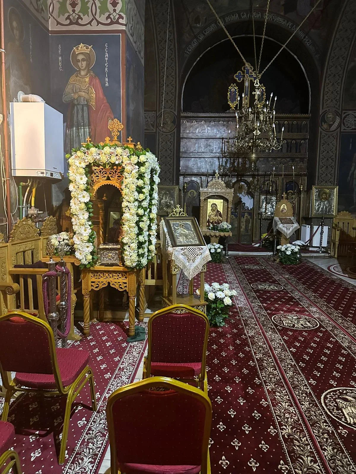 Covor bisericesc lung grena cu simbol vultur bicefal ortodox