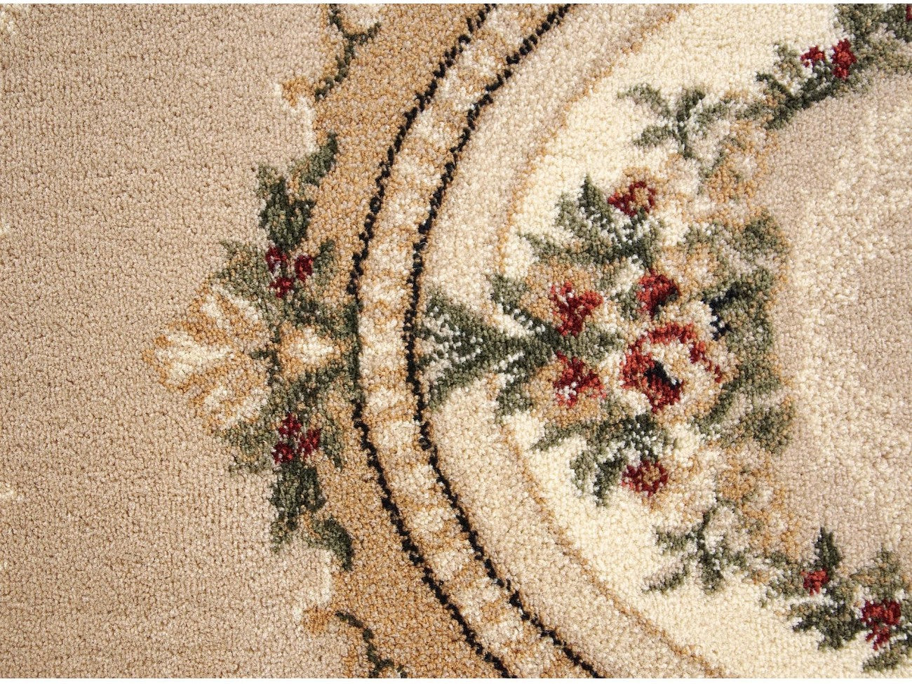Detaliu covor clasic floral crem bej cu motive florale bine definite