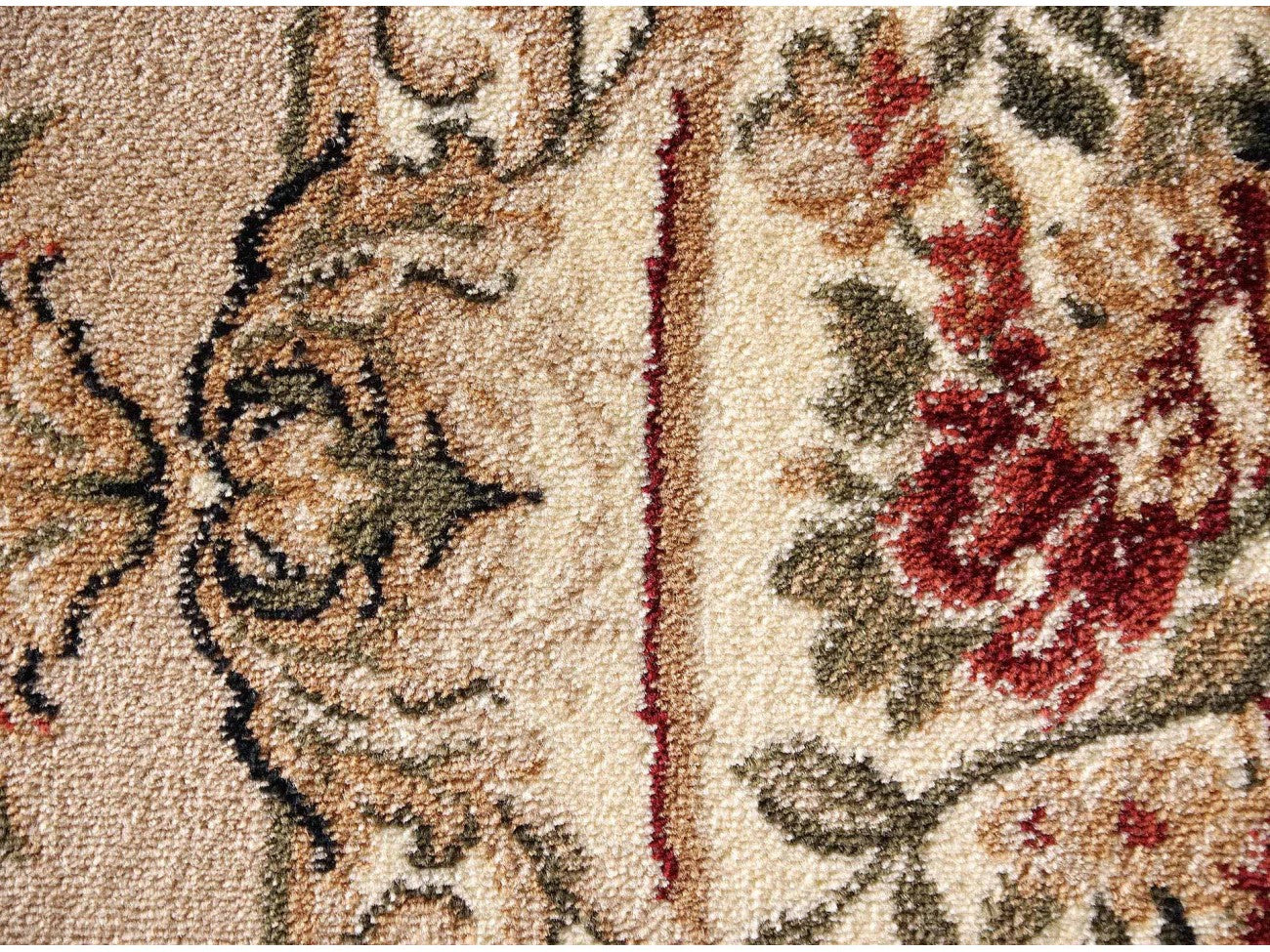 Detaliu covor clasic floral verde cu motive florale elegante