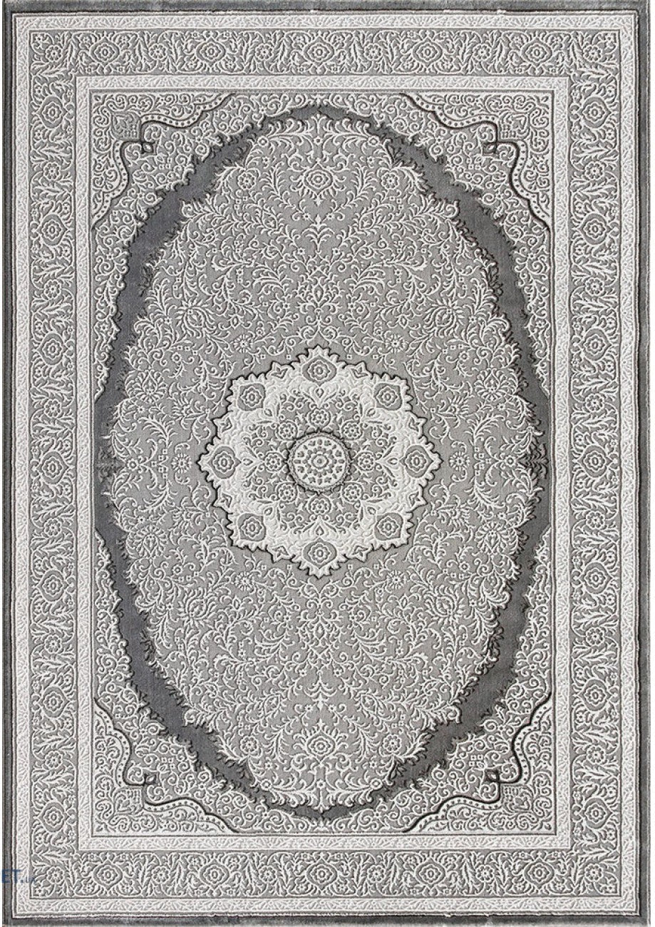 Covor clasic gri cu model ornamental si medalion central, design elegant pentru living sau dormitor