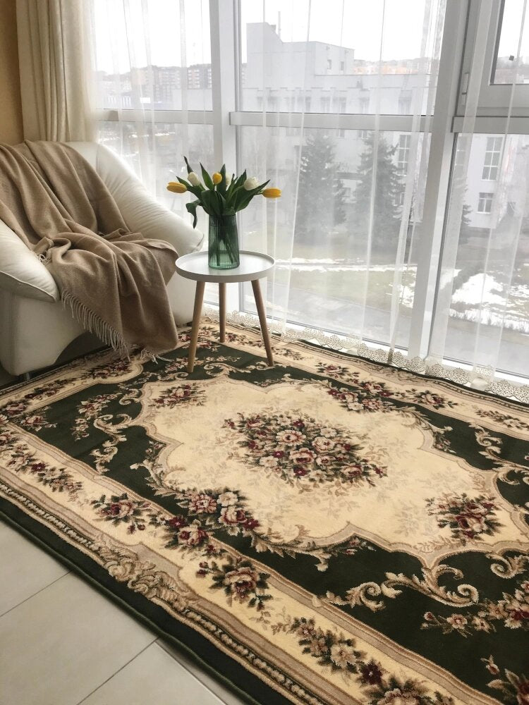 covor-clasic-verde-floral-in-interior
