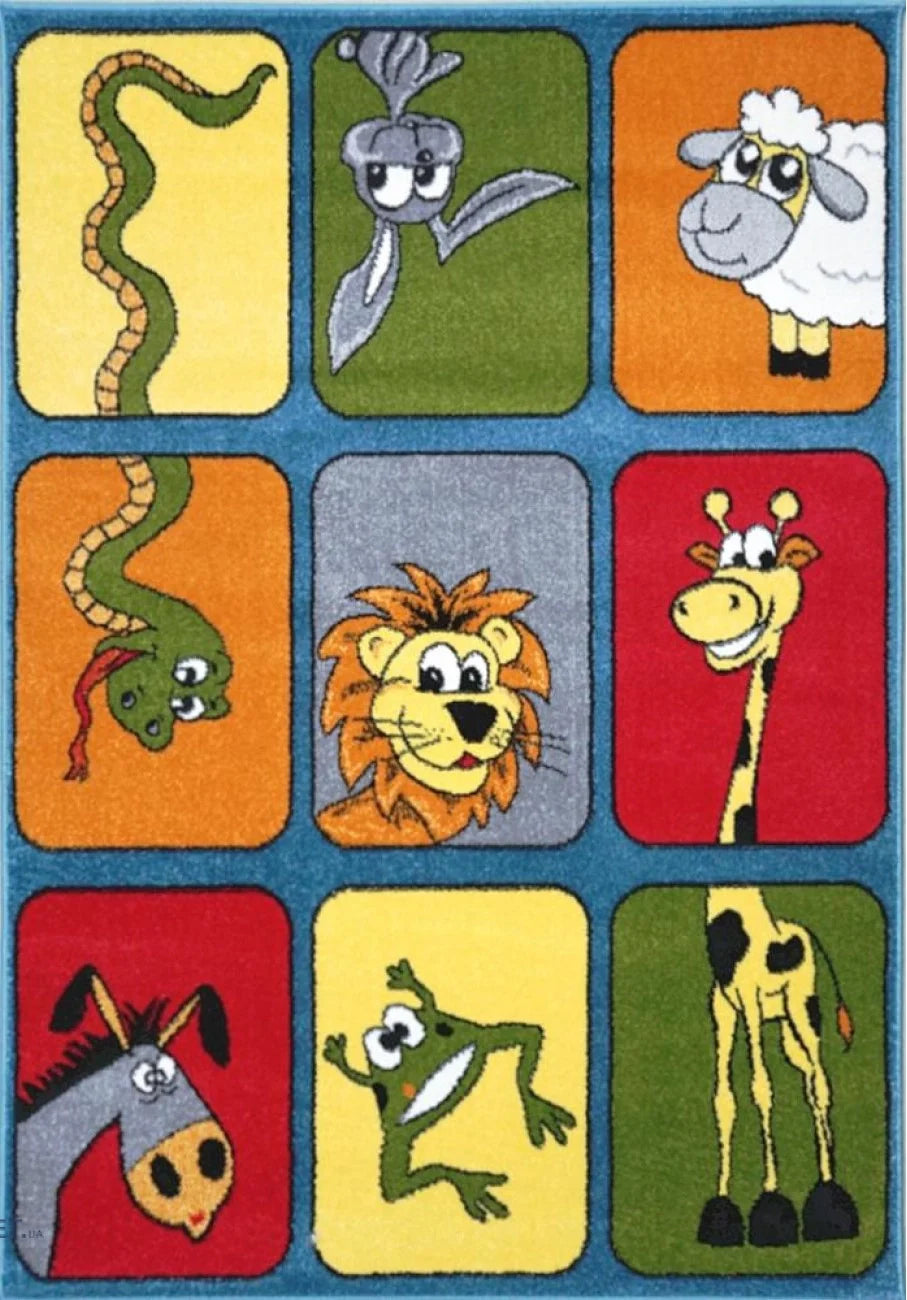 Covor copii cu animale colorate, ideal pentru camera copiilor si spatii de joaca