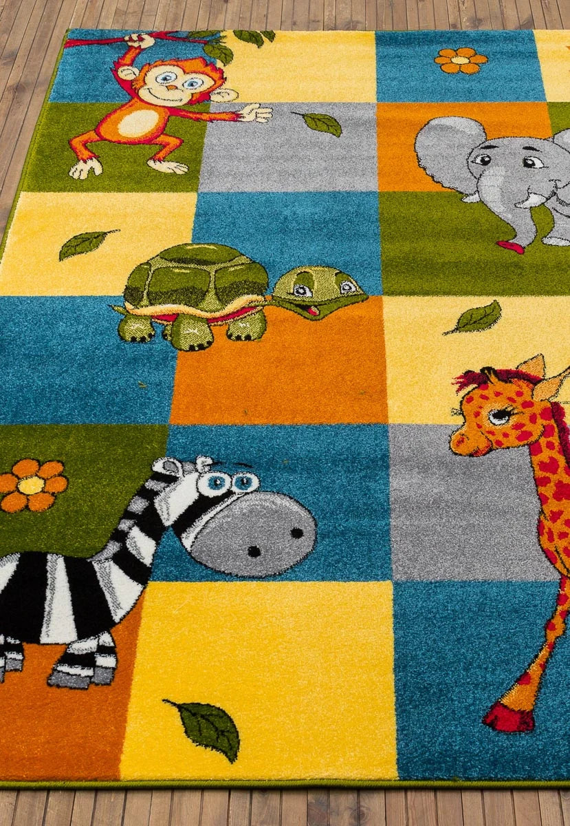 Covor copii cu elefant, girafa si zebra, model safari colorat pentru camera copiilor