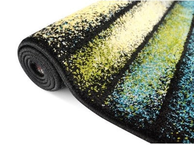 Covor living multicolor rulat, detalii material moale si rezistent, ideal pentru utilizare zilnica