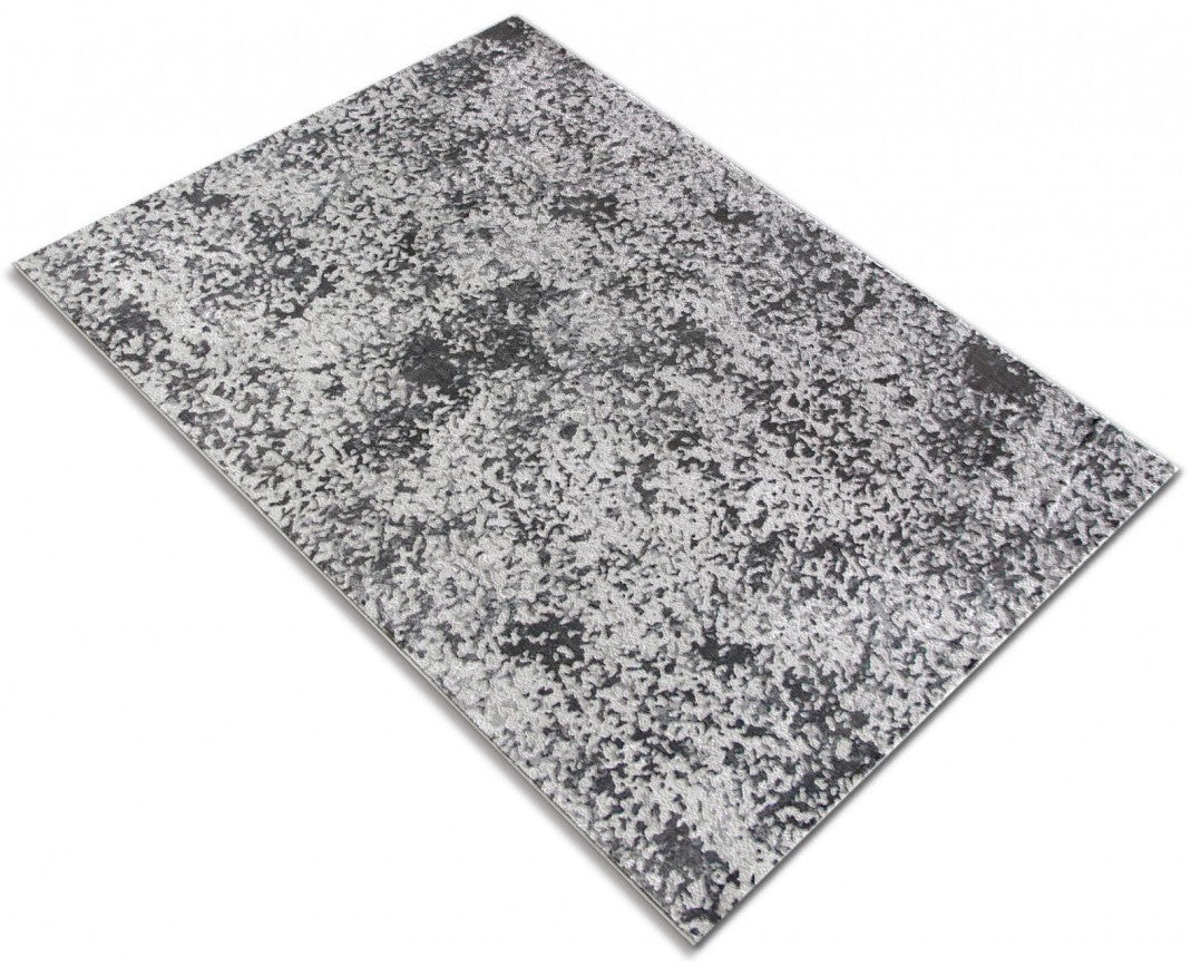 Covor modern gri cu textura fina si aspect premium, perfect pentru spatii moderne si luminoase