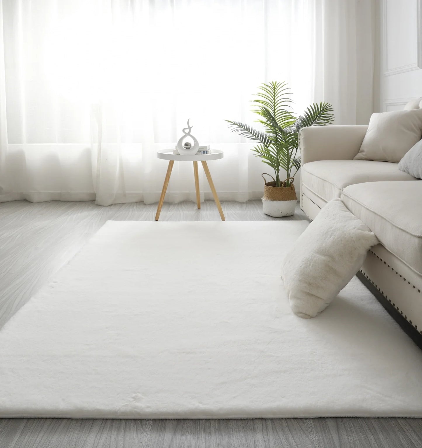 covor pufos alb blanita iepure pentru living si dormitor covor moale modern elegant