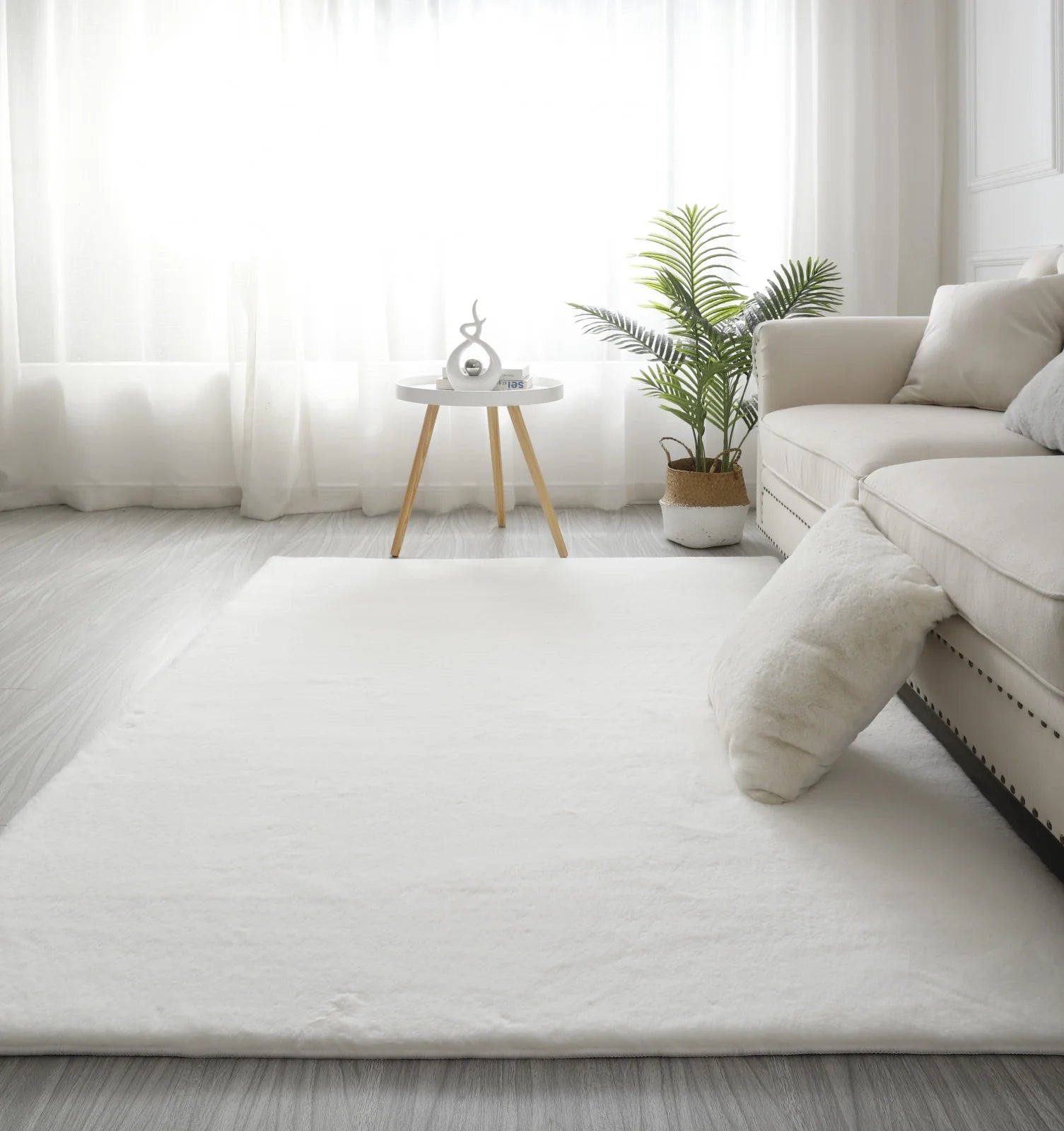 covor pufos alb blanita iepure pentru living si dormitor covor moale modern elegant
