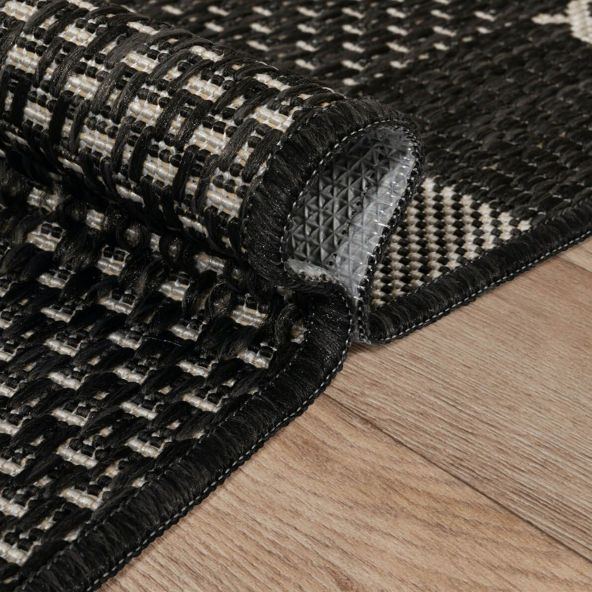 Traversa covor gri pentru bucatarie, material rezistent, textura moderna, baza antialunecare pentru stabilitate sporita