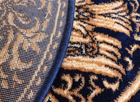Detaliu margine covor bisericesc albastru cu vultur bicefal