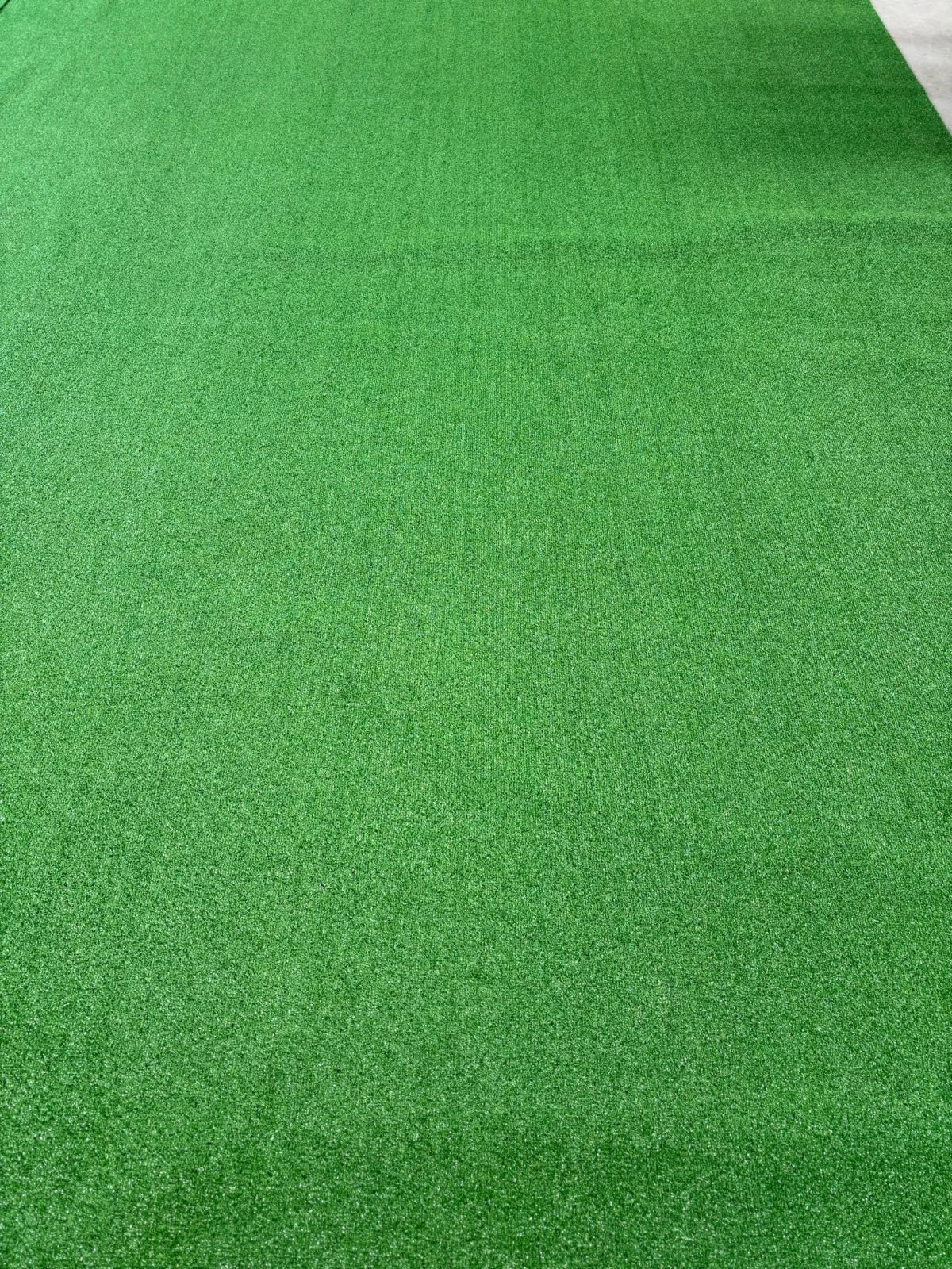 suprafata gazon artificial 7 mm verde gazon sintetic pentru amenajare balcon si terasa