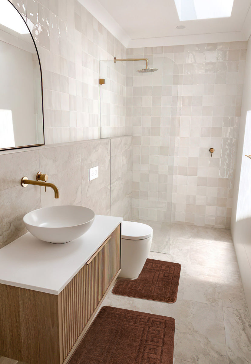 set covor baie antiderapant maro 2 piese covor wc si covor pentru baie moderna