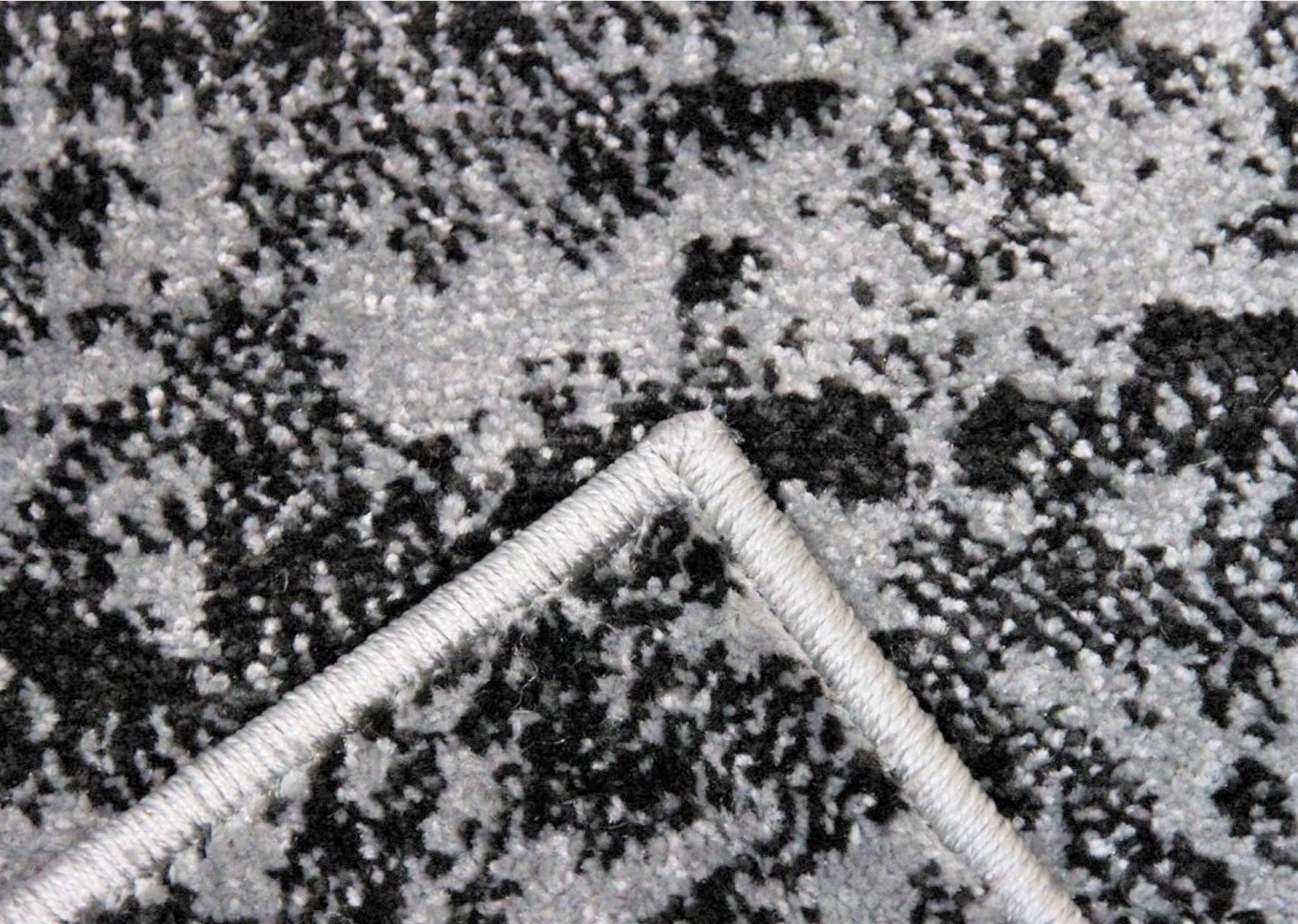 Textura covor gri alb modern rezistent si usor de intretinut