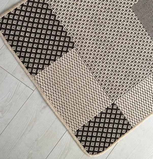Textura traversa covor bucatarie crem maro festonata, material durabil si usor de intretinut