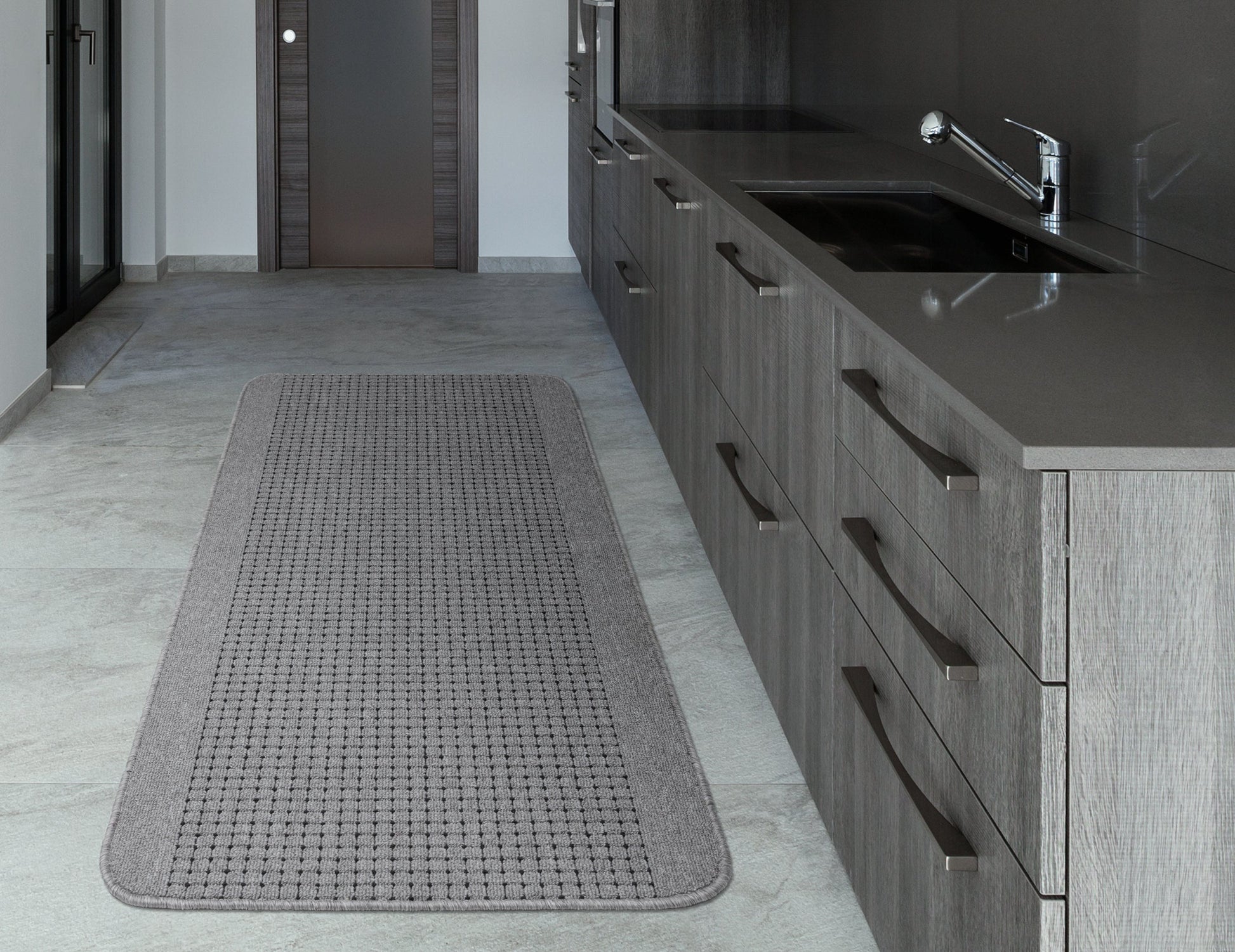 Traversa covor gri antialunecare pentru bucatarie si hol, model modern lavabil