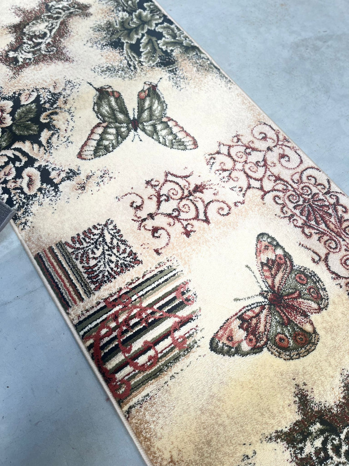 Material rezistent traversa covor pentru hol trafic zilnic usor de curatat culoare bej